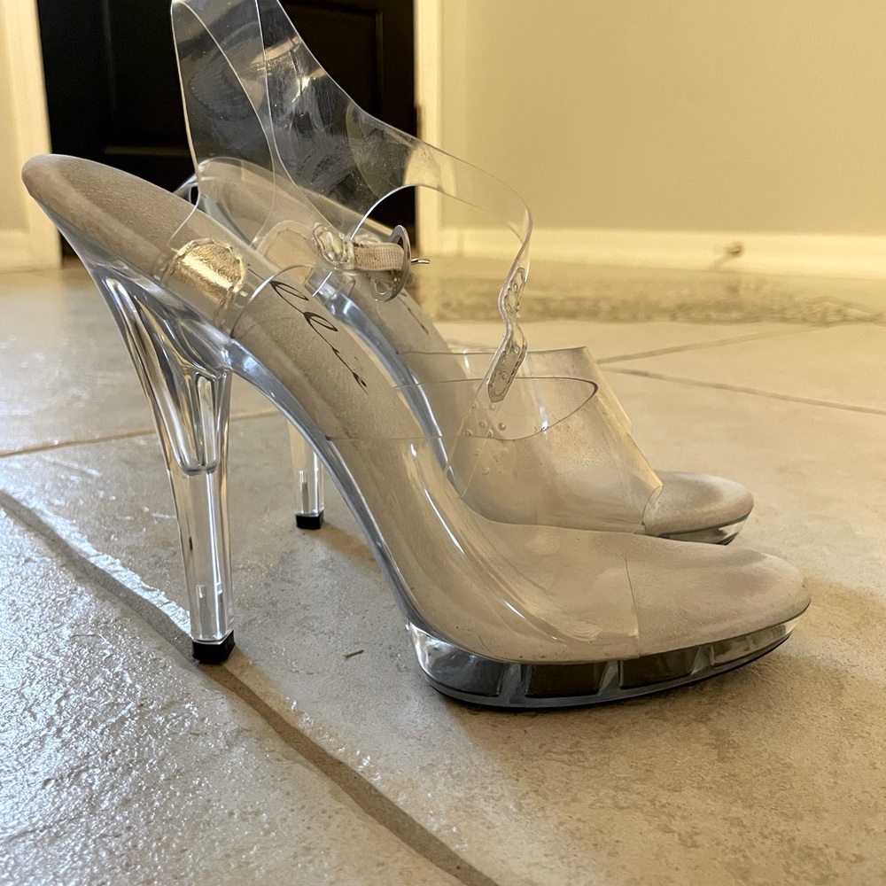 NPC/IFBB competition heels - Size 6